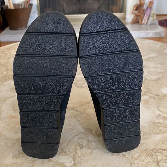 Colo Copenhagen Black Suede Leather Oxfords - Picture 12 of 14